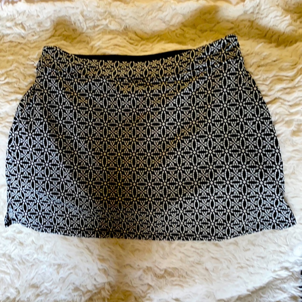 Black and white for tennis, golf or casual
